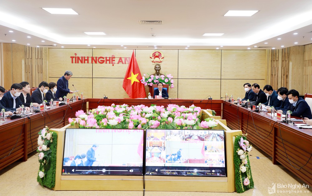 Phó Thủ tướng Lê Văn Thành: Hoàn thành tuyến đường bộ cao tốc Bắc-Nam phía Đông trong năm 2025