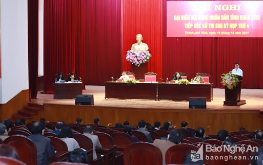 Bí thư Tỉnh ủy, Chủ tịch HĐND tỉnh tiếp xúc xử tri sau Kỳ họp thứ 4, khóa XVIII