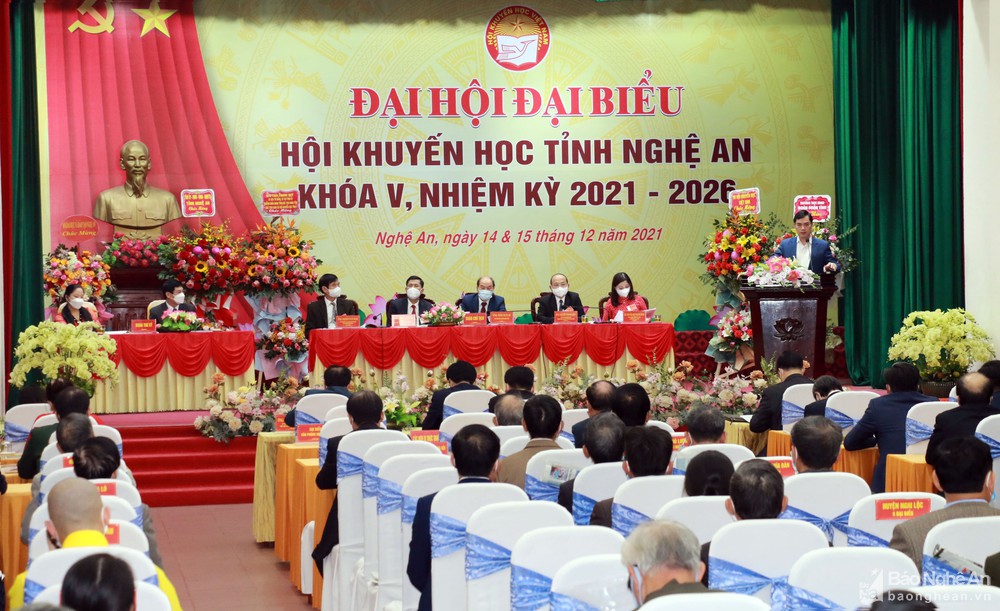 bna_cac_dai_bieu_phat_bieu_tham_luan_tai_dai_hoi_anh__mh4997754_15122021.jpg