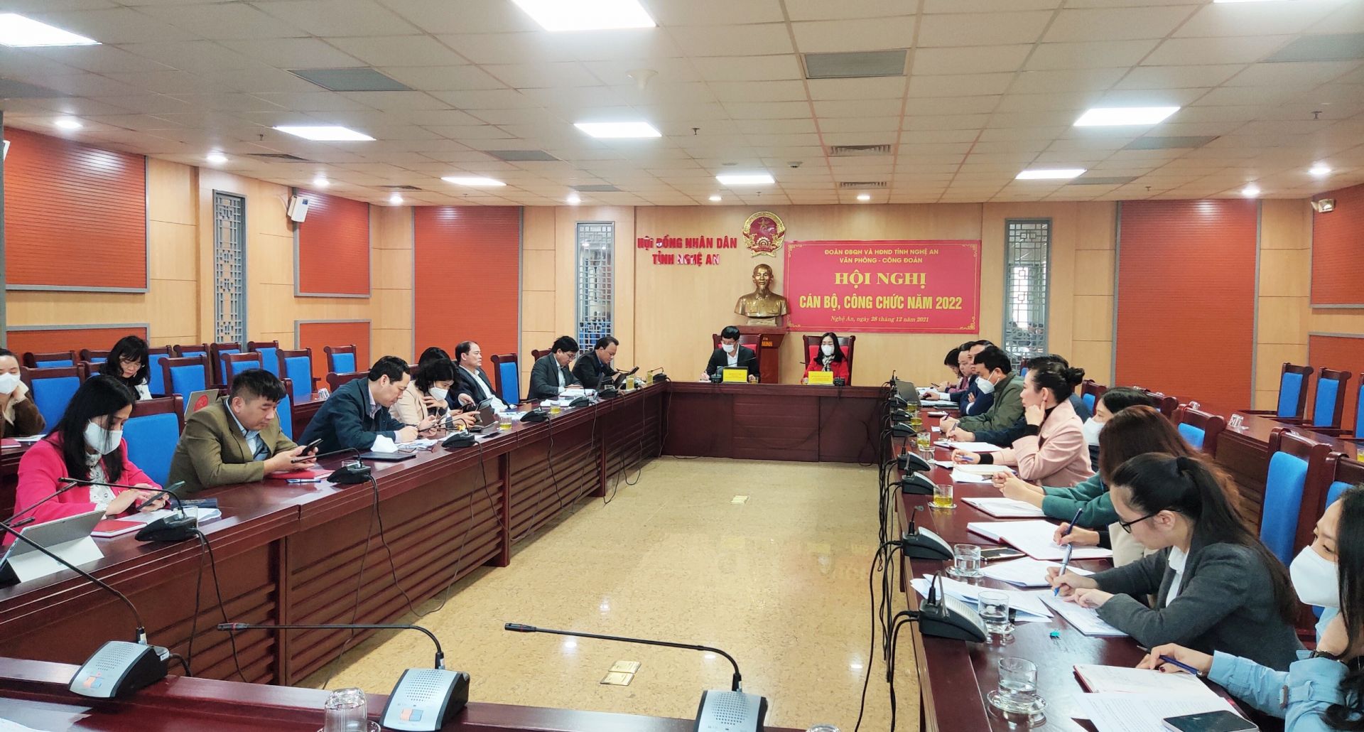 Đẩy mạnh các phong trào thi đua ở cơ quan Văn phòng Đoàn ĐBQH và HĐND tỉnh