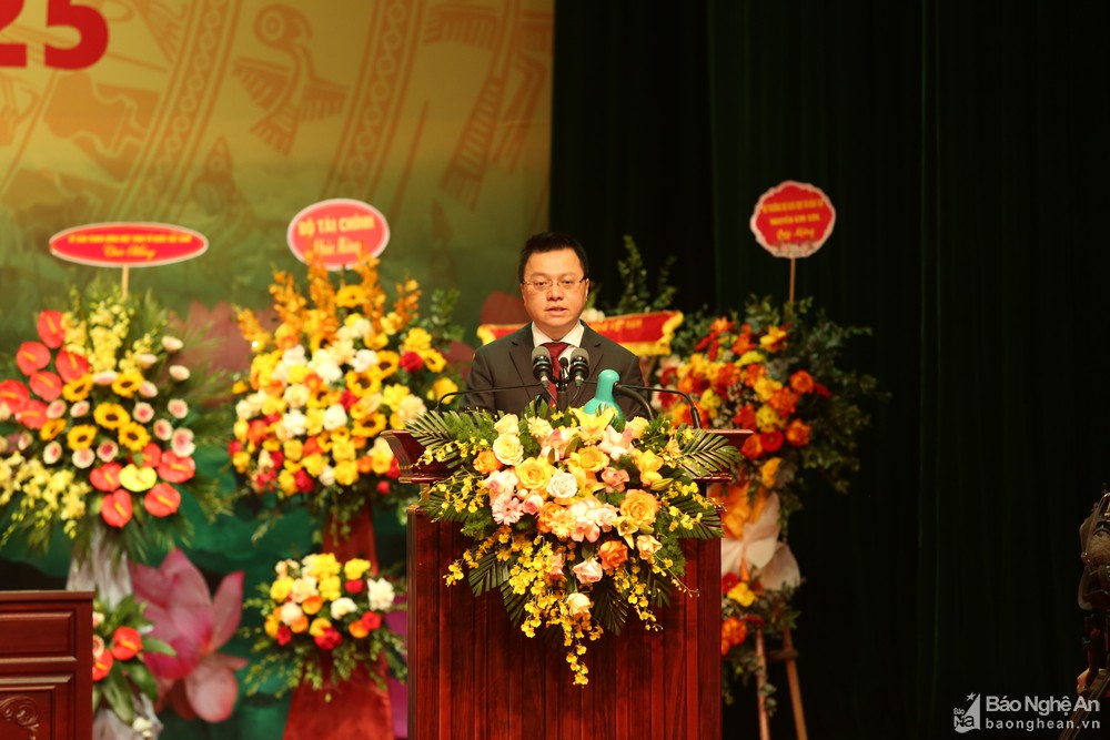 bna_1dong_chi_le_quoc_minh3296563_31122021.jpg