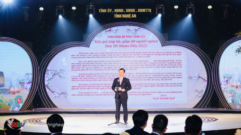 "Chung tay vì người nghèo - Không để ai bị bỏ lại phía sau"