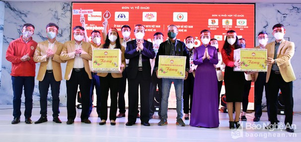 bna__tang_qua3785478_2312022.jpg
