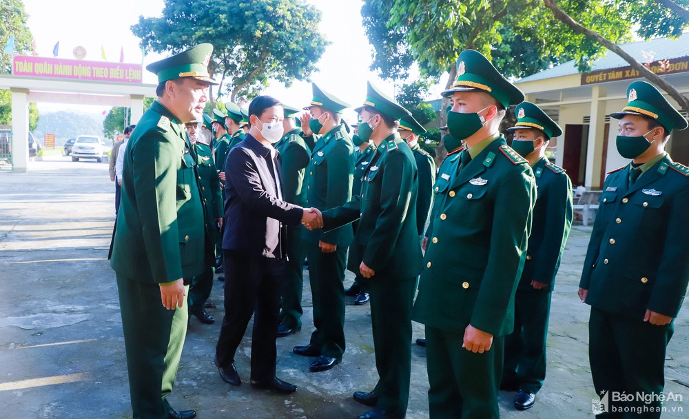 bna_tham_don_bien_phong2883704_2412022.jpg
