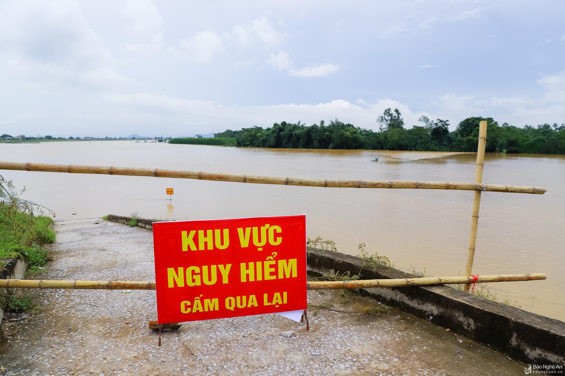 bna-chu-tich-ubnd-tinh-yeu-cau-dia-phuong-cat-cu-luc-luong-khong-de-nguoi-dan-di-chuyen-vao-vung-nguy-hiem-1034.jpg