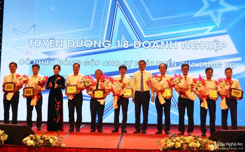 bna-vinh-danh-6513.jpg