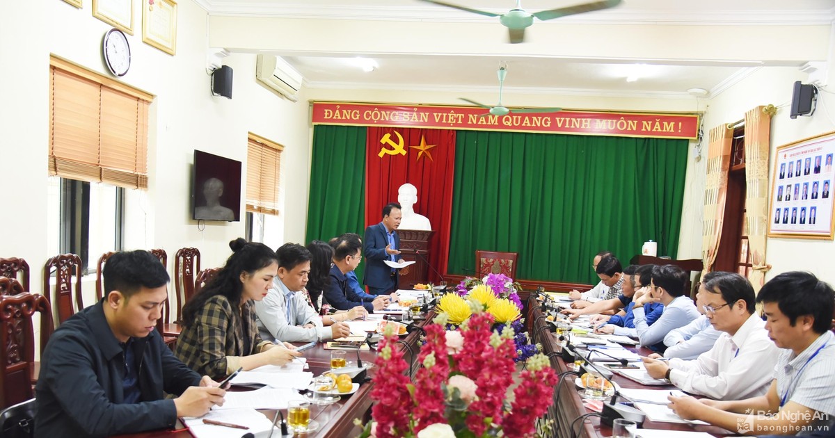 Giám sát việc thực hiện quản lý nhà nước về công tác tổ chức bộ máy và biên chế tại Sở Nội vụ