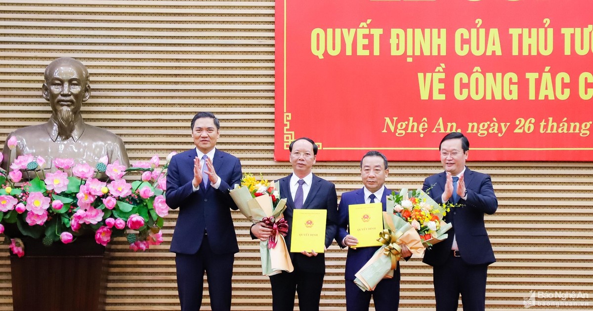 Công bố Quyết định của Thủ tướng Chính phủ phê chuẩn kết quả bầu 2 Phó Chủ tịch UBND tỉnh Nghệ An