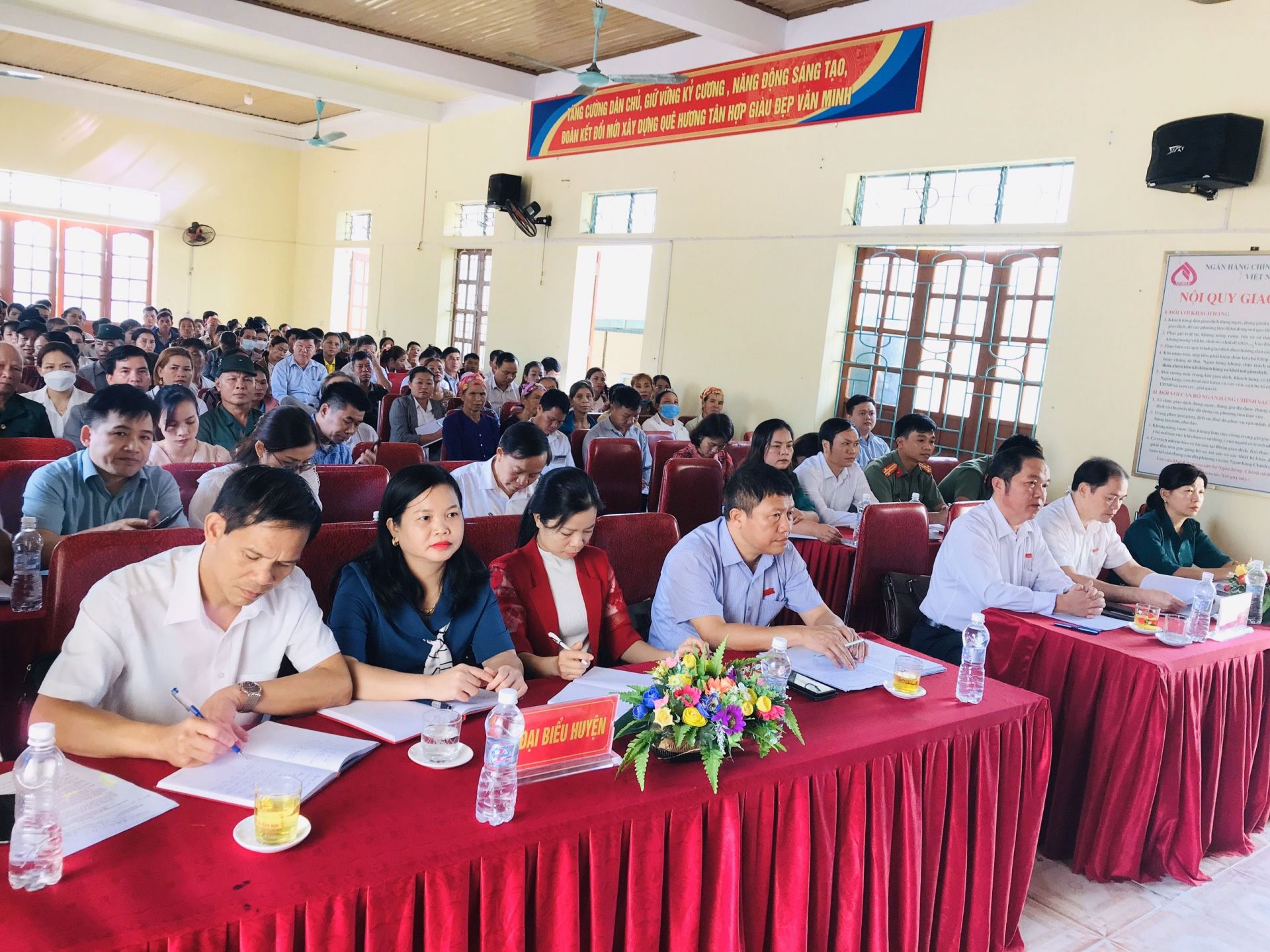 Đại biểu HĐND tỉnh tiếp xúc với cử tri huyện Tân Kỳ