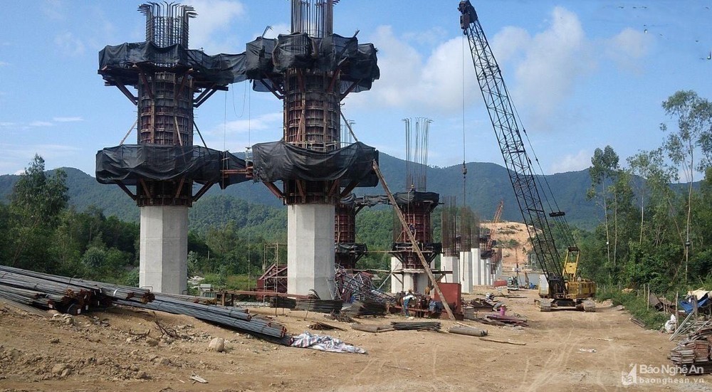 cong-ty-tnhh-truong-son-thi-cong-cau-o-o-qua-nghi-loc-8057--n1.jpg