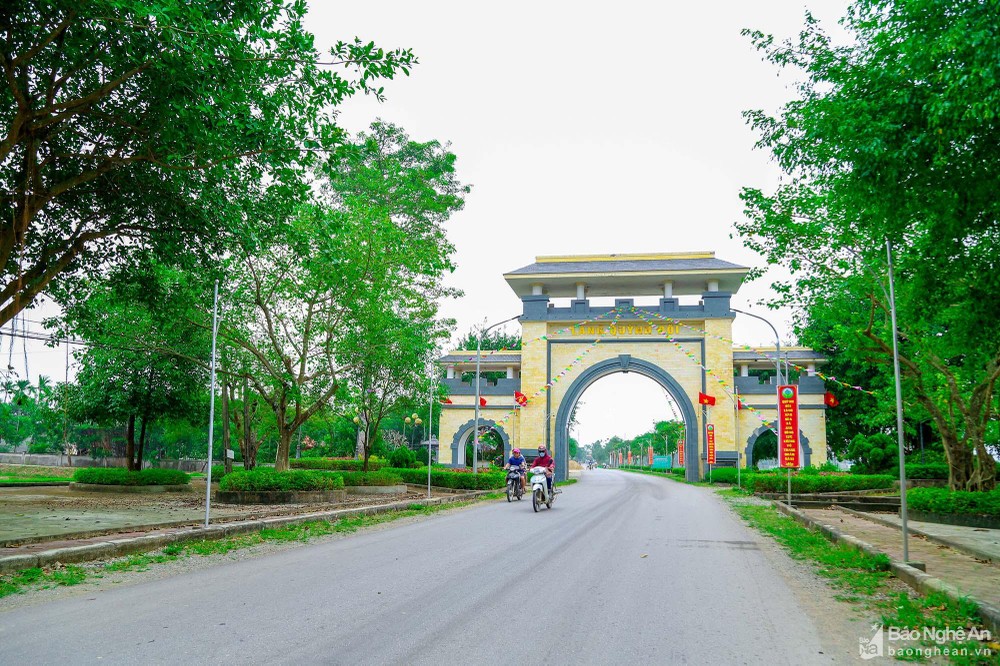 bna-1-ho-xuan-huong-anh-dinh-tuyen-670.jpg