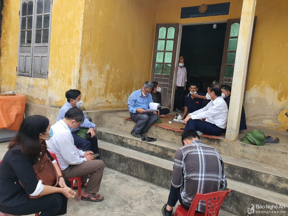 bna-can-bo-cac-cap-o-thi-xa-hoang-mai-truc-tiep-tuyen-truyen-van-dong-nguoi-dan-giai-phong-mat-bang-thuc-hien-du-an-dau-tu-4250.jpg