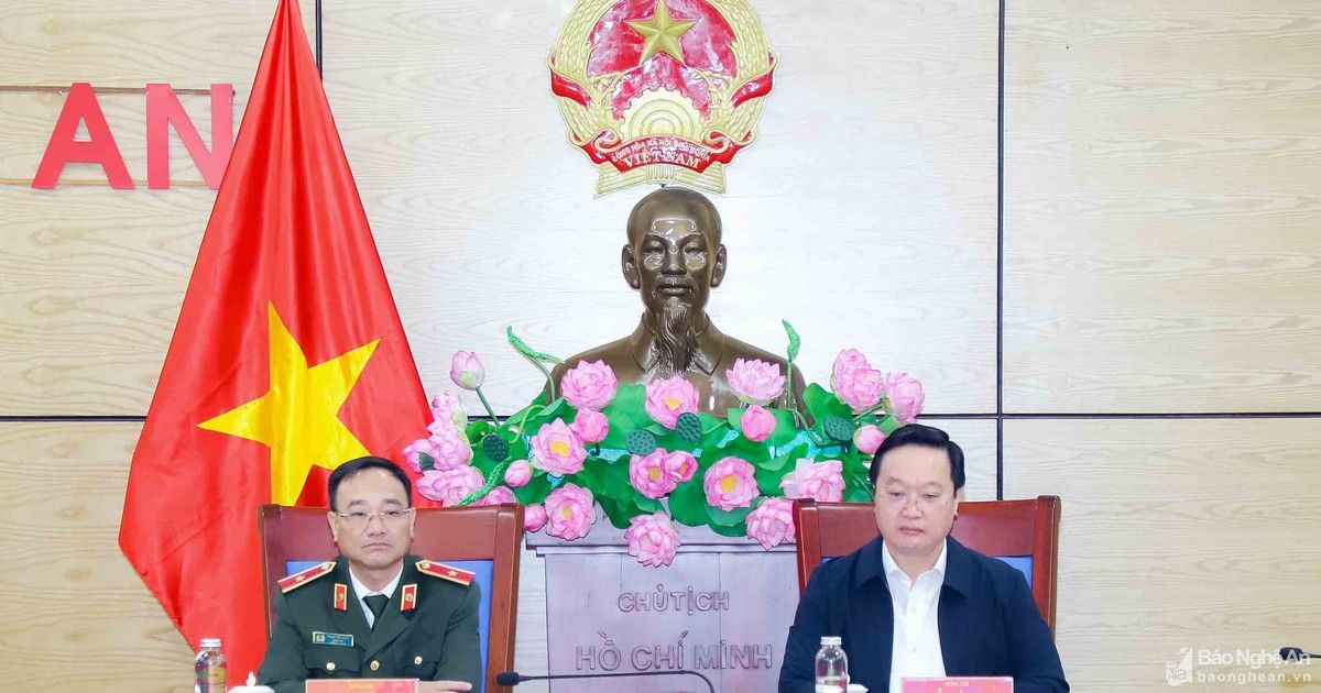 Thủ tướng Chính phủ: Người dân phải được hưởng thụ thực chất từ thành quả chuyển đổi số