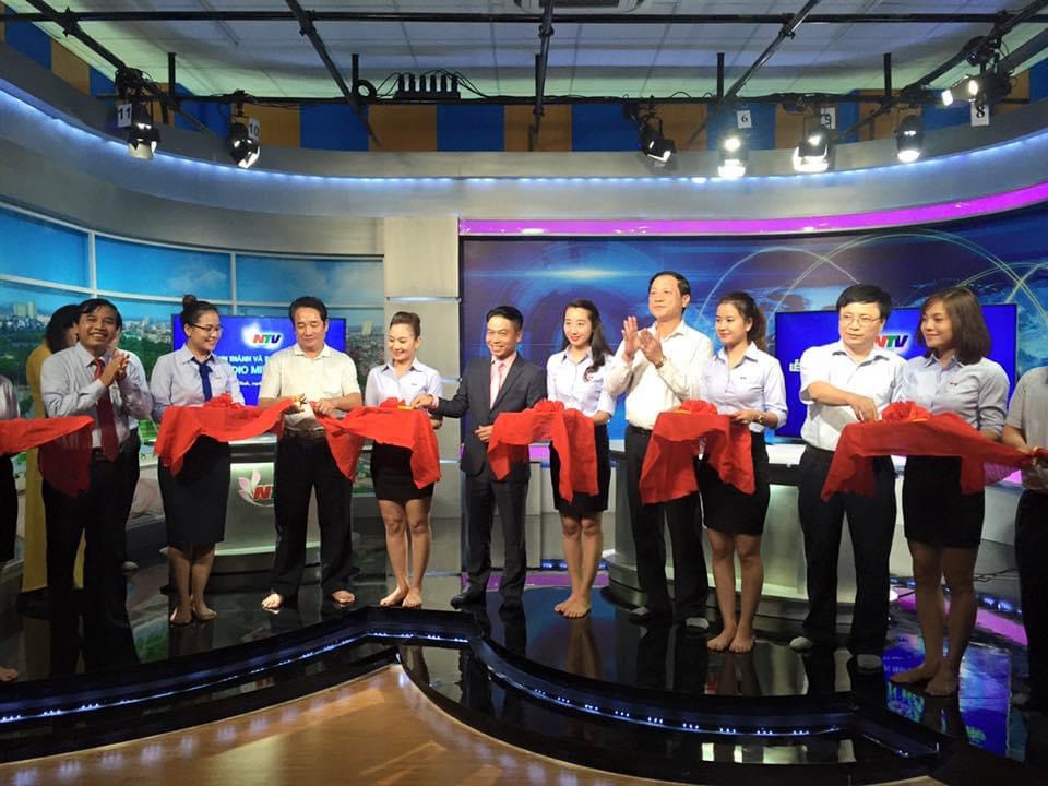khanh-thanh-studio-minh-hong-tai-dai-phat-thanh---truyen-hinh-nghe-an.jpg