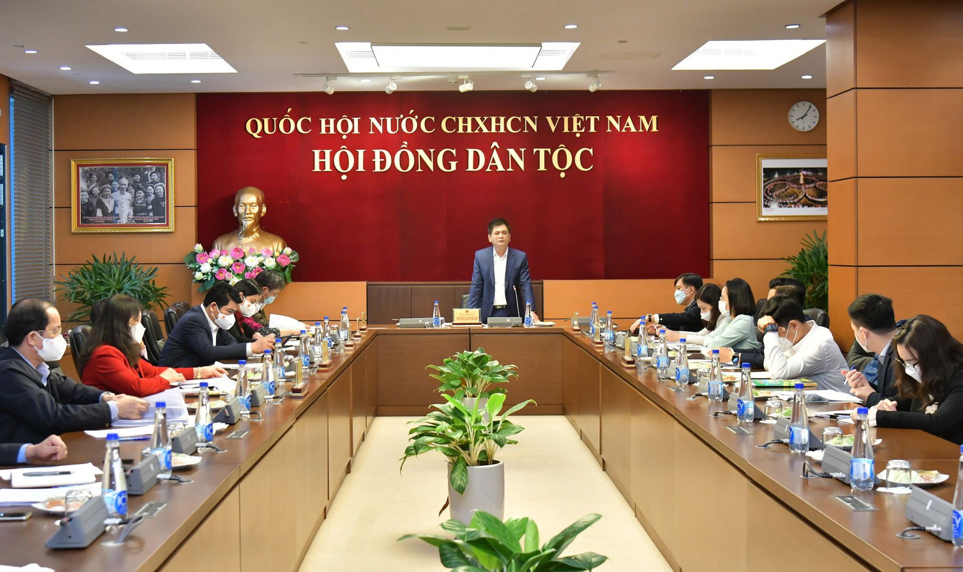 Hoàn thiện các văn bản quy phạm pháp luật để đẩy nhanh việc triển khai các chính sách đến với đồng bào DTTS&MN