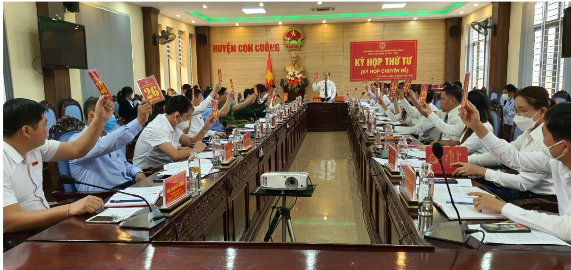 Con Cuông tổ chức thành công kỳ họp thứ tư HĐND huyện khoá XX, nhiệm kỳ 2021 - 2026.