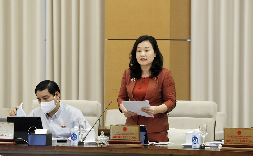 20220425115544thuy-chinh.jpg