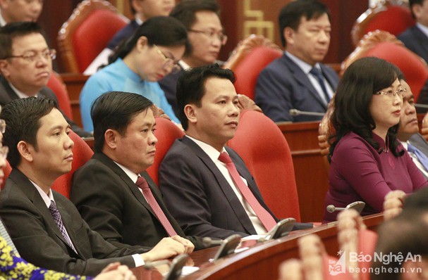 bna__cac_dai_bieu_du_hoi_nghi_trung_uong_5_khoa_xiii_anh_pham_cuong9283732_1052022.jpg
