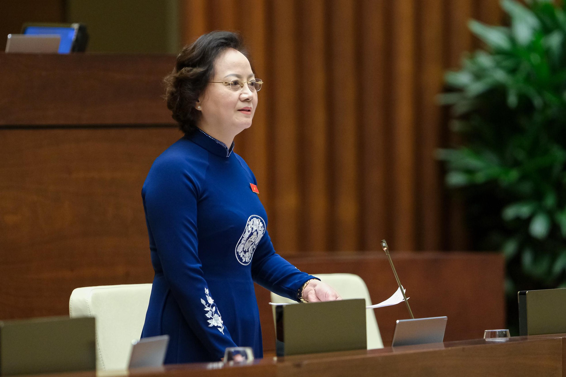 24-bo-truong-bo-noi-vu-pham-thi-thanh-tra-2-3498--n1.jpg