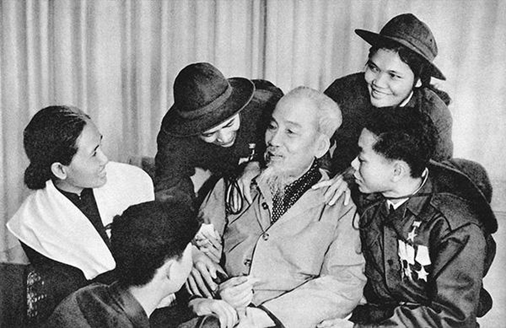 cham-lo-doi-song-thuong-binh-benh-binh-gia-dinh-liet-si-nguoi-co-cong-theo-tu-tuong-ho-chi-minh-1766.jpg