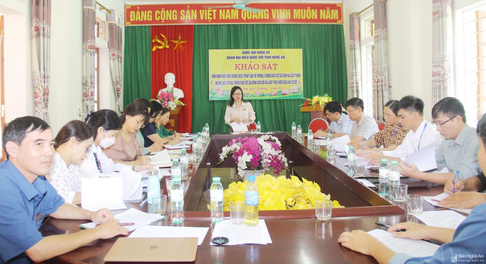 Đoàn đại biểu Quốc hội tỉnh khảo sát việc chấp hành pháp luật về phòng, chống bạo lực gia đình tại huyện Quỳ Châu