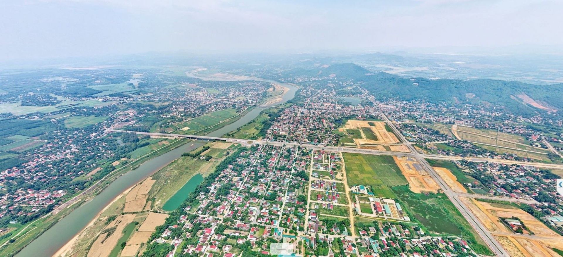 Bộ Xây dựng trả lời kiến nghị cử tri về sửa đổi tiêu chí phân loại đô thị