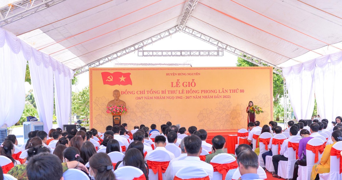 Trang trọng Lễ tưởng niệm cố Tổng Bí thư Lê Hồng Phong