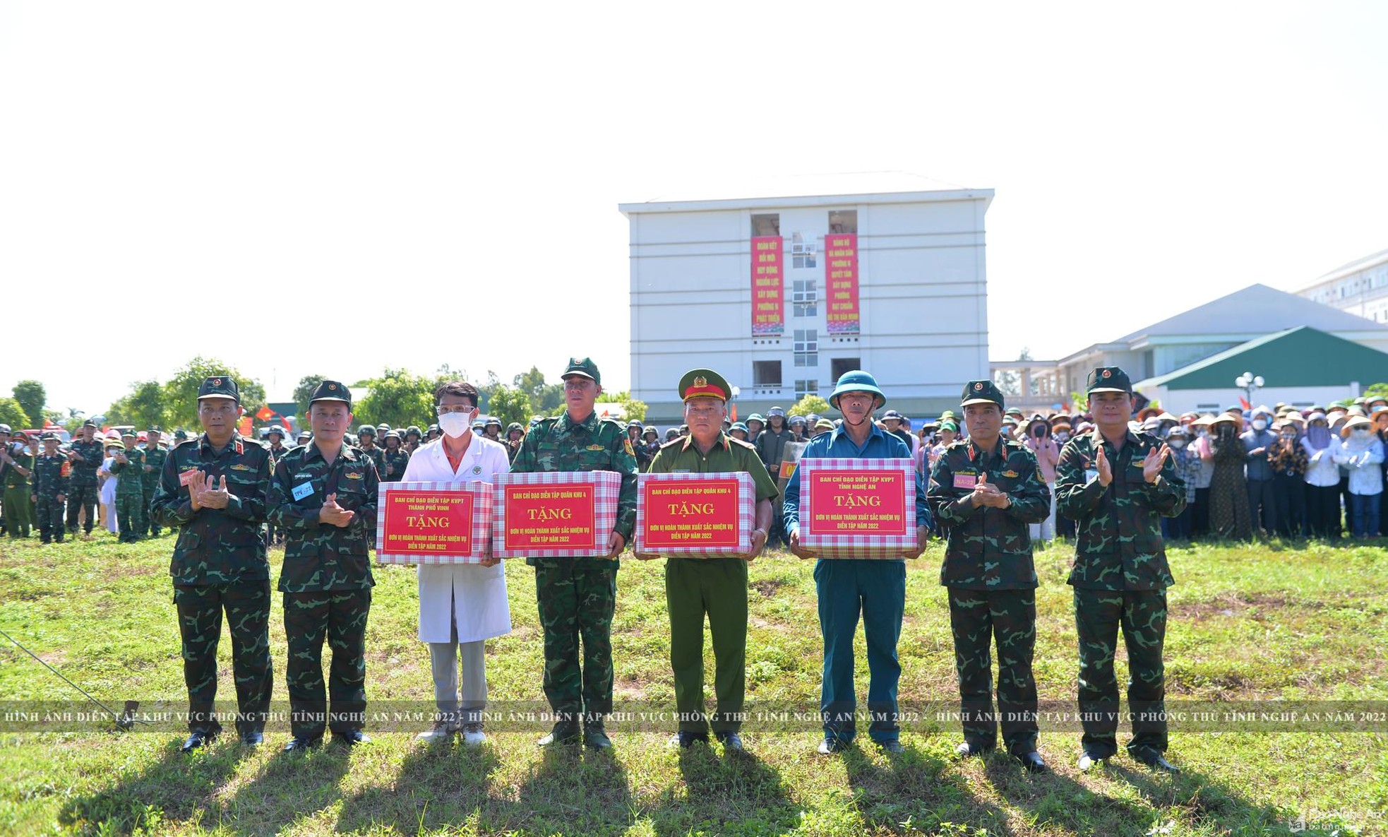 bna-5765-695--n3.jpg
