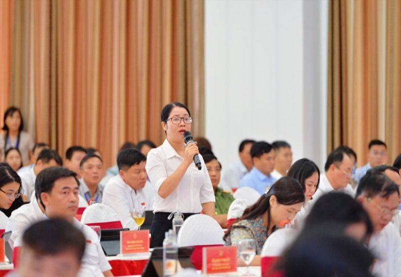 dai-bieu-phat-bieu-tai-ky-hop-thu-4-hdnd-tinh-nghe-an-khoa-xviii---anh-diep-anh.jpg