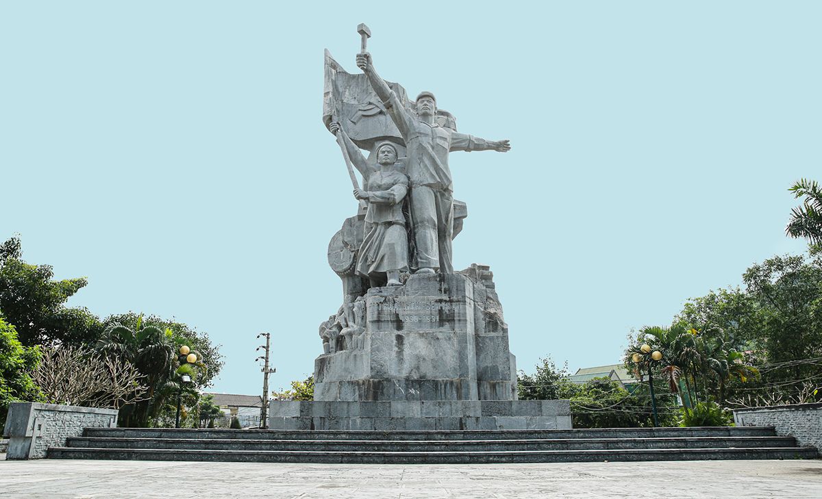 tuong-dai-cong-nong-truong-thi-ben-thuy-hai-vuong-1.jpg