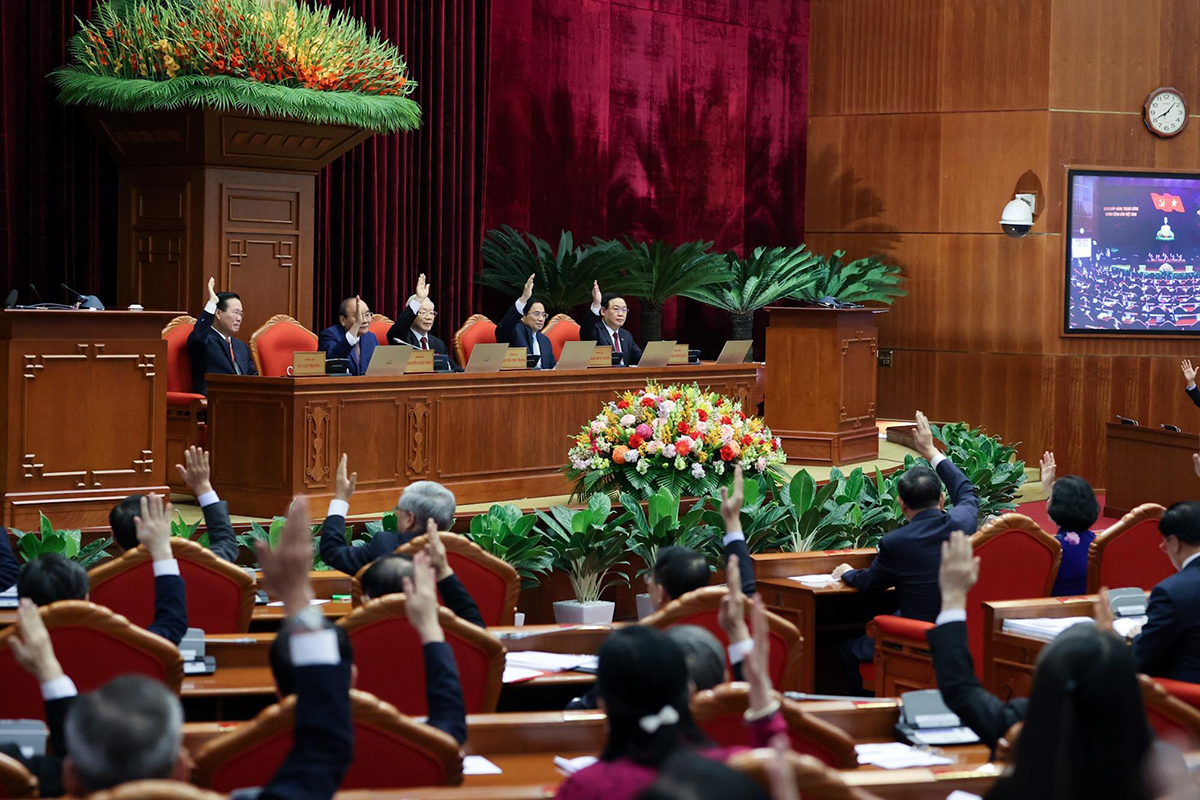 hoi-nghi-trung-uong-lan-thu-5-khoa-xiii-anh-nhat-bac.jpg