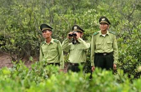 Bộ Nông nghiệp và Phát triển nông thôn trả lời kiến nghị cử tri về lực lượng chuyên trách bảo vệ rừng đặc dụng