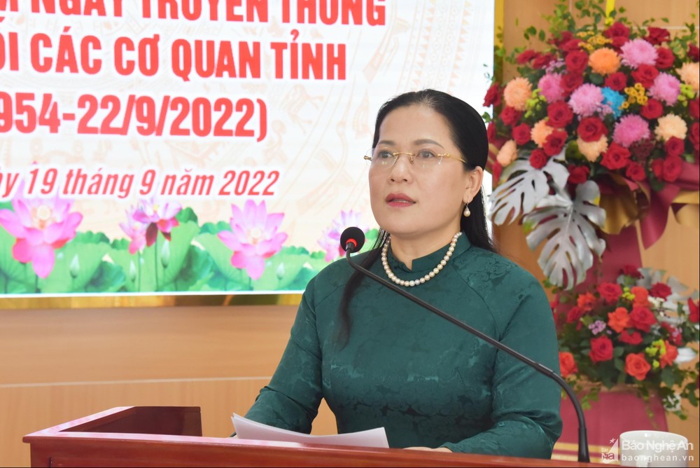 bna-chi-chi-897.jpg
