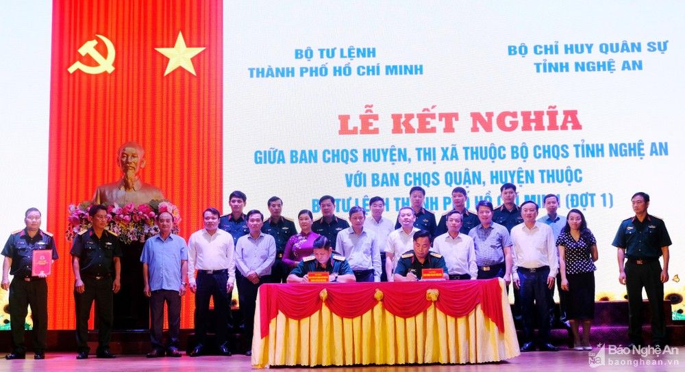 Lễ kết nghĩa giữa Bộ Tư lệnh TP.Hồ Chí Minh và Bộ CHQS tỉnh Nghệ An