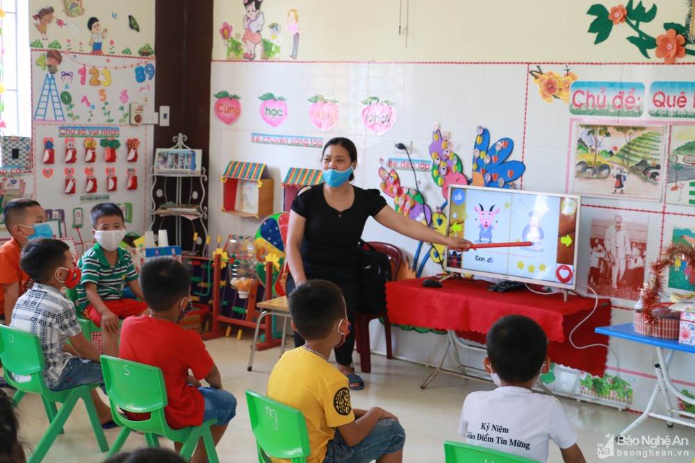 bna_hoc_sinh_mam_non_anh__mhjpeg4031252_5102021.jpg