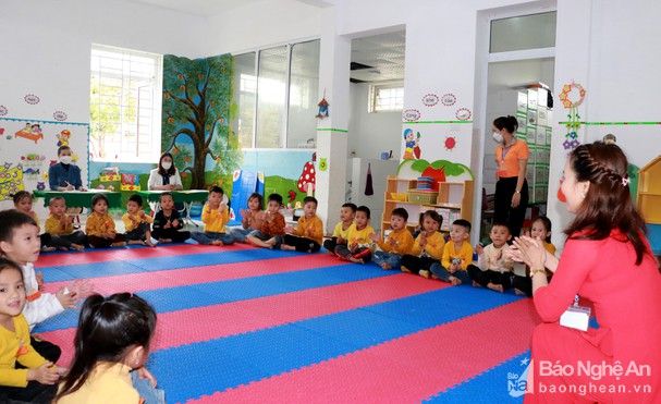 Sở Giáo dục và Đào tạo trả lời cử tri về chế độ giáo viên hợp đồng ở các trường mầm non