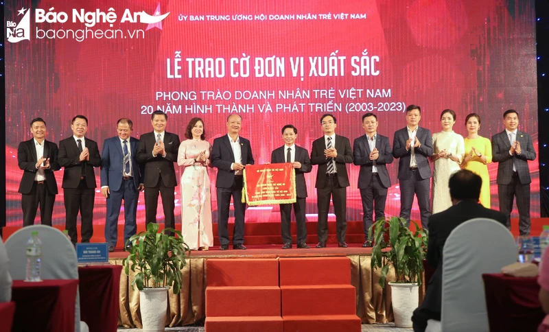 bna-trao-co-8665.jpg.webp