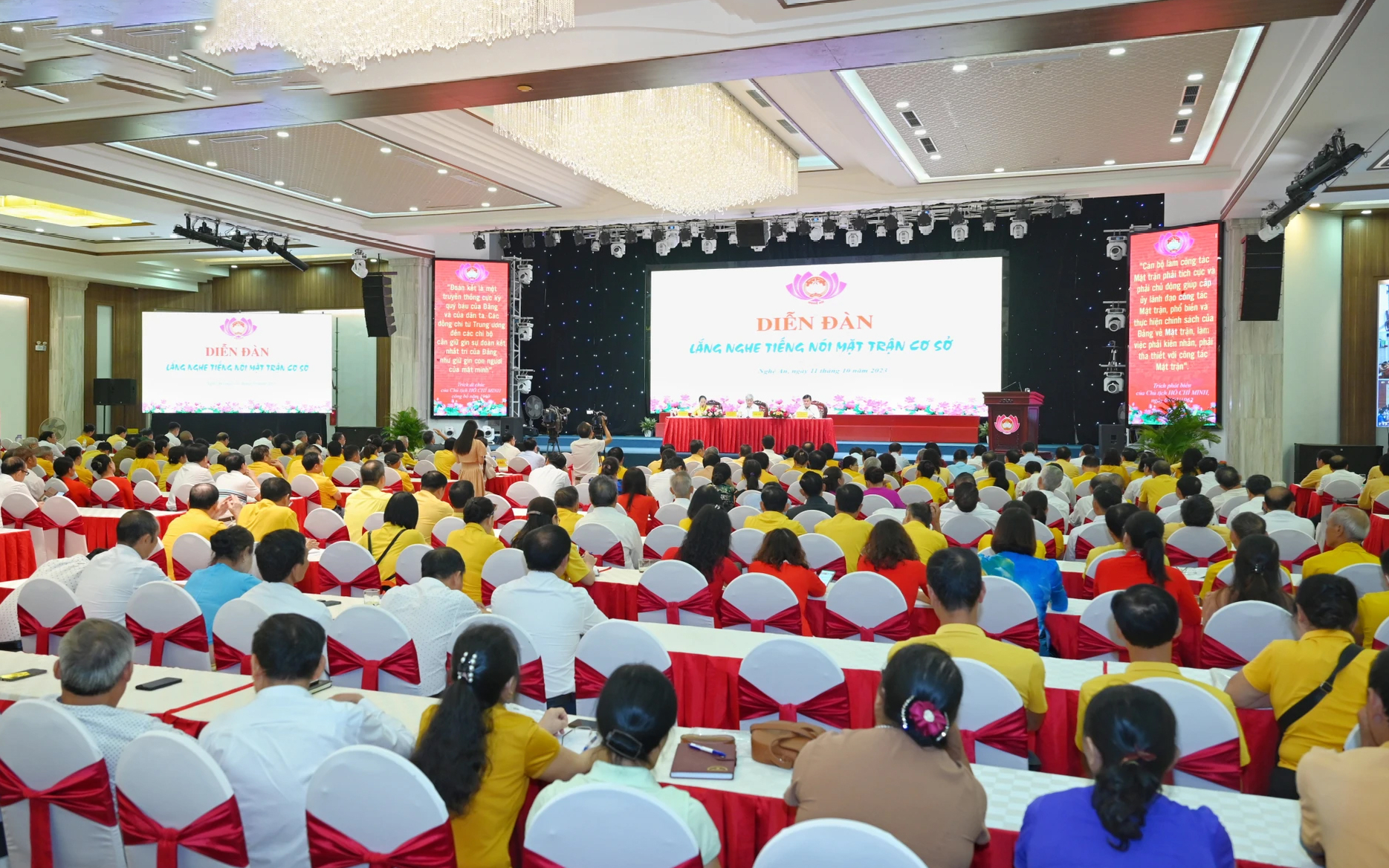 Chủ tịch Ủy ban Trung ương Mặt trận Tổ quốc Việt Nam dự Diễn đàn 'Lắng nghe tiếng nói Mặt trận cơ sở' tại Nghệ An