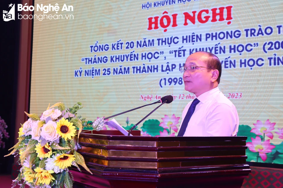 bna-tong-ket-25-nam-thanh-lap-hoi-khuyen-hoc-anh-diep-thanh1-6254.jpg.webp