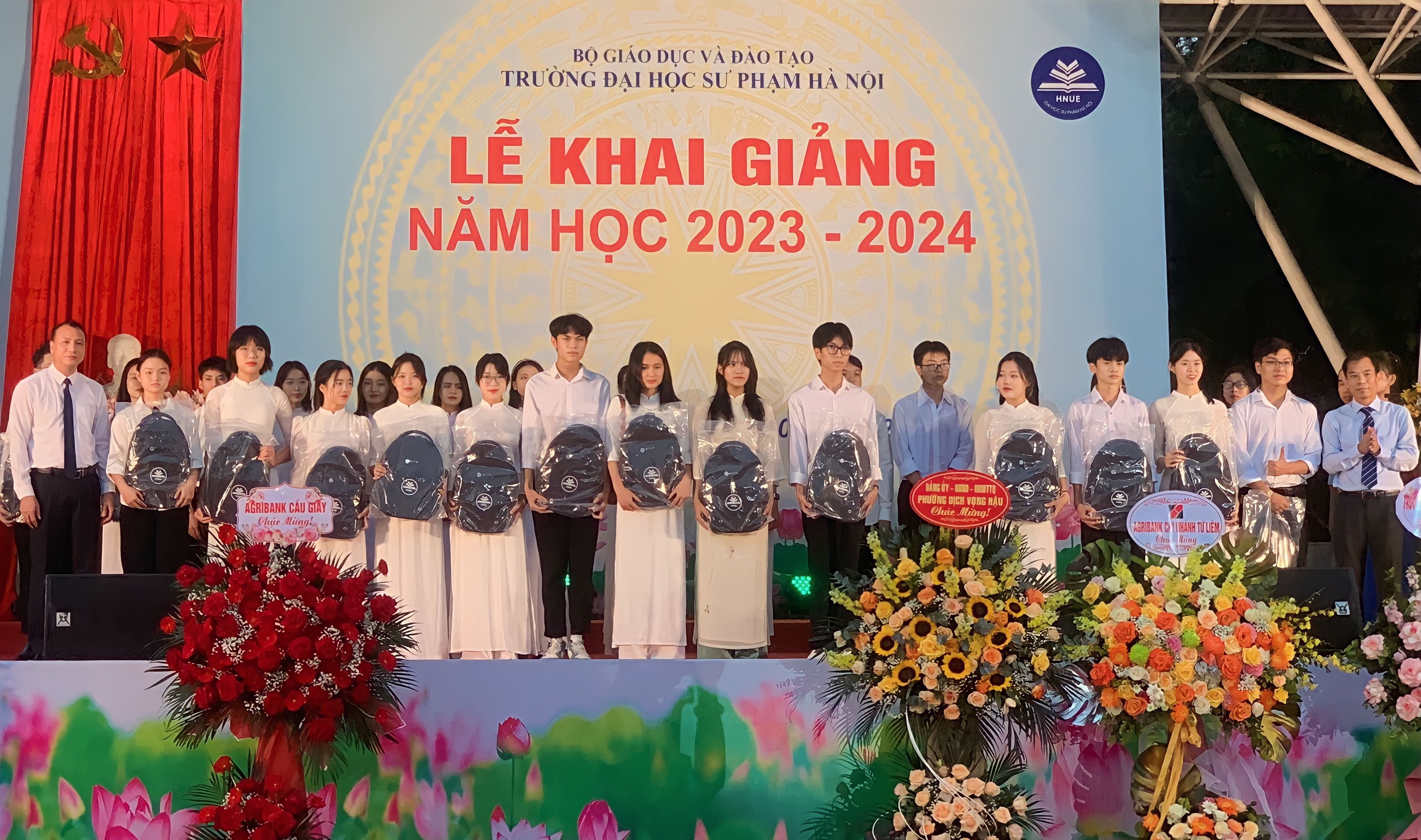khen-thuong-1697026281011.jpg
