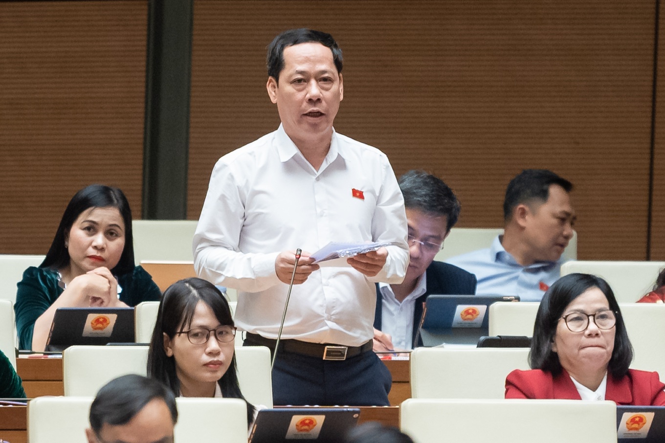 ĐBQH Trần Nhật Minh: Quan tâm tháo gỡ khó khăn, vướng mắc trong việc triển khai thực hiện các Chương trình mục tiêu quốc gia tại vùng đồng bào dân tộc thiểu số và miền núi