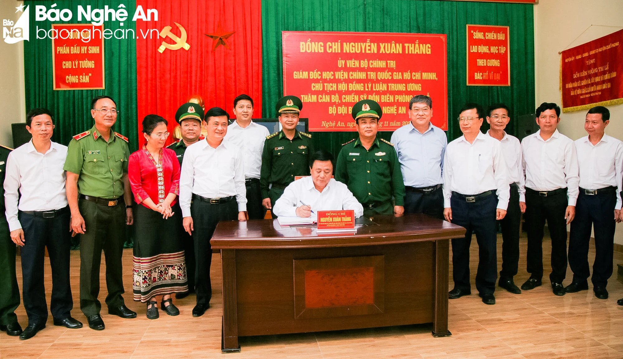 bna-anh-16-6856.jpg.webp