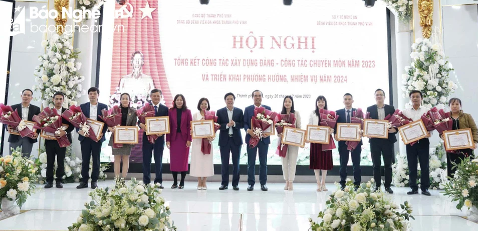 bna-khen-ca-nhan-7625.jpg.webp