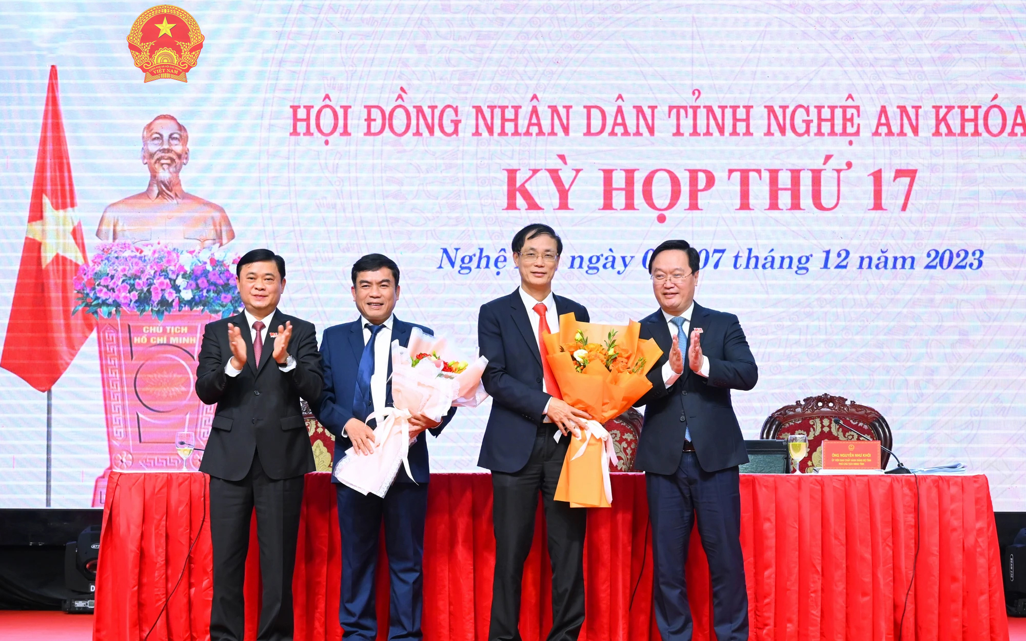 HĐND tỉnh Nghệ An miễn nhiệm, bầu bổ sung Ủy viên UBND tỉnh nhiệm kỳ 2021 - 2026