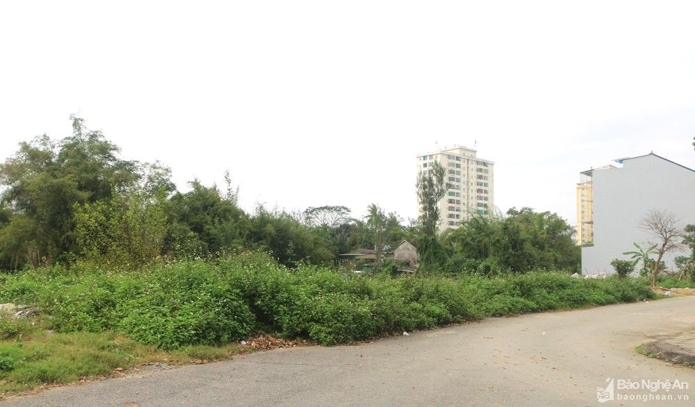 TP. Vinh: 28 hộ dân sống bất an vì dự án đường Lê Mao kéo dài trễ hẹn