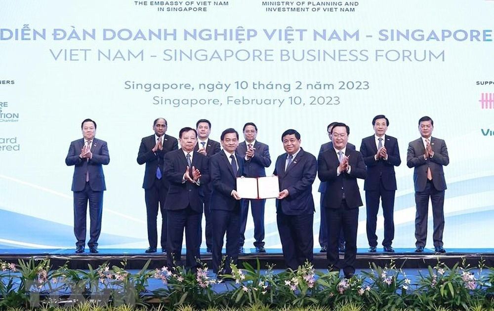 Thủ tướng Chính phủ chứng kiến trao Quyết định chấp thuận chủ trương đầu tư dự án VSIP Nghệ An II