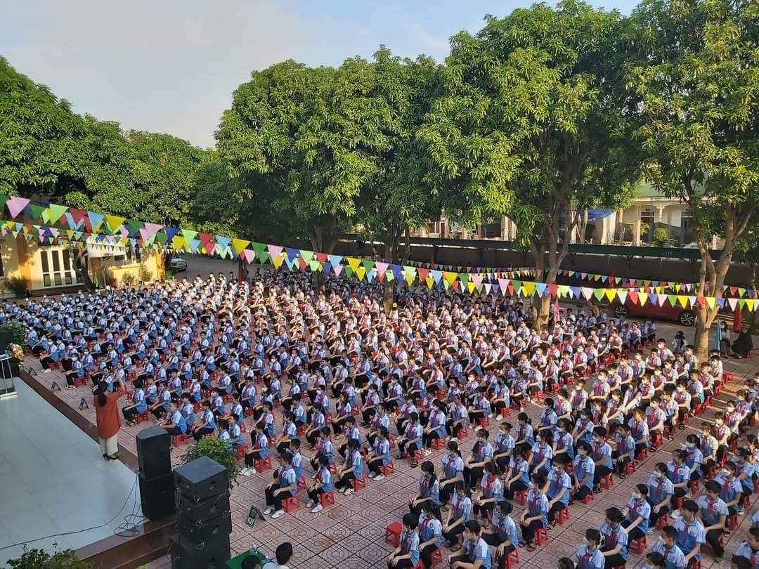 UBND thành phố Vinh trả lời ý kiến của cử tri về vi phạm trong xét tuyển vào lớp chọn ở Trường Trung học cơ sở Bến Thủy