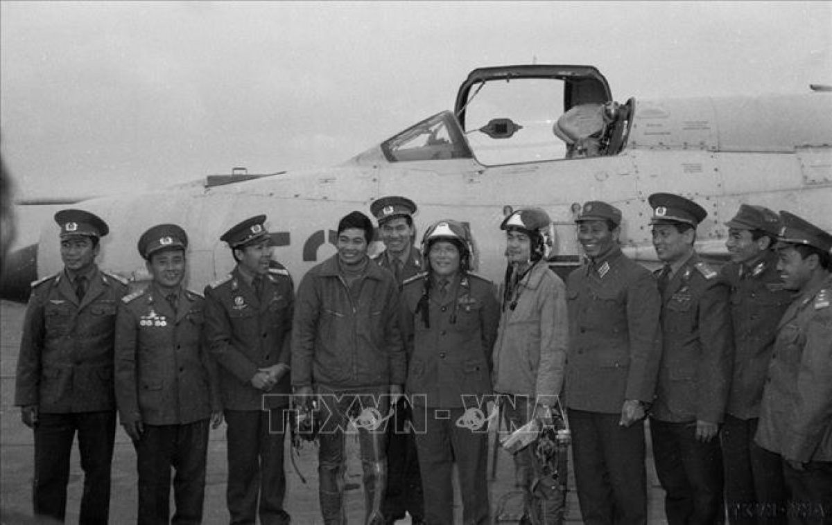 vna_potal_ky_niem_110_nam_ngay_sinh_dai_tuong_chu_huy_man_1731913_-_1732023_nha_chinh_tri_quan_su_tai_ba_co_tam_chien_luoc_stand_20230314071619.jpg