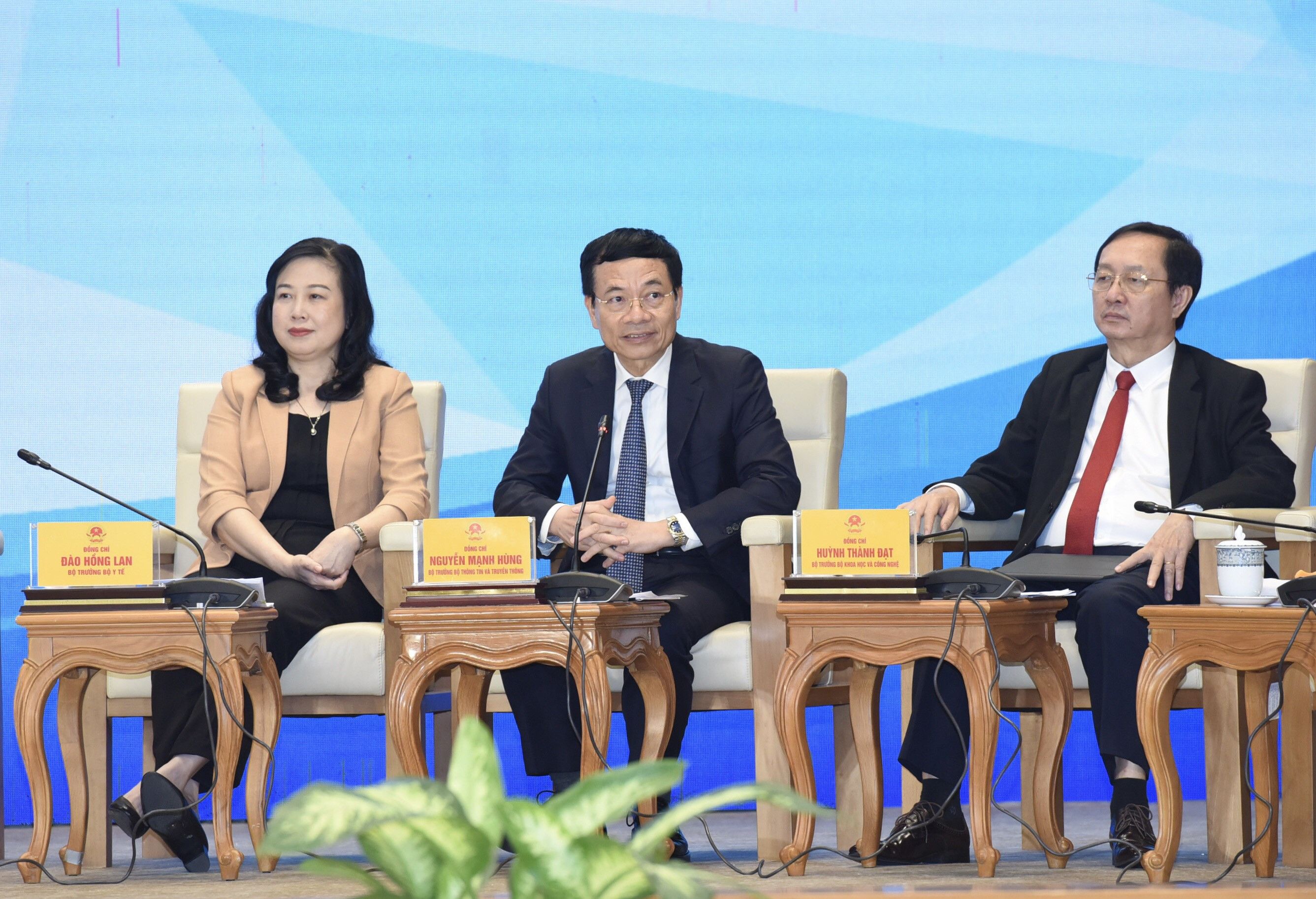botruongnguyenmanhhung-542--n1.jpg