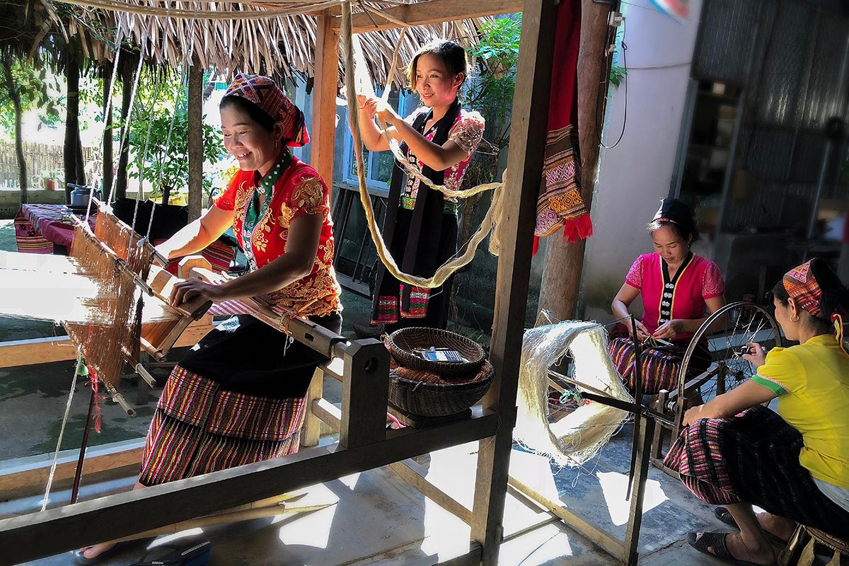 det-tho-cam-o-ban-xieng-xa-mon-son-con-cuong-anh-xuan-nhuong.jpg